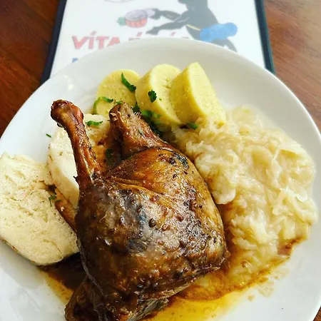 Affittacamere Hrusická Restaurace A 3*