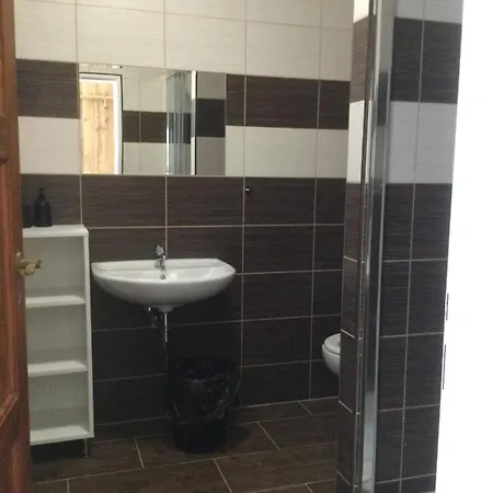 Hrusicka Restaurace A Penzion Hrusice