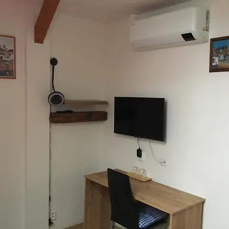 Penzion Hrusická Restaurace A
