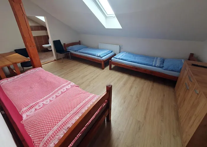 Hrusicka Restaurace A 3* Hrusice