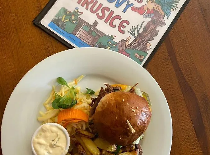 Hrusicka Restaurace A Konukevi Hrusice