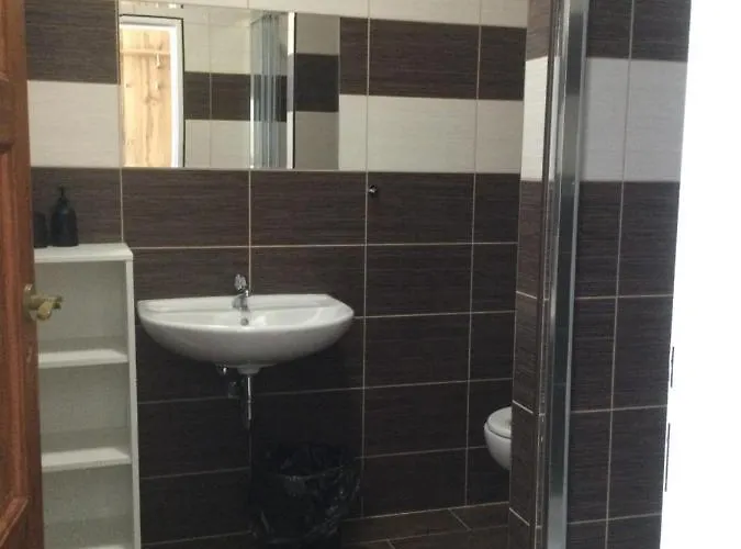 Hrusicka Restaurace A Konukevi Hrusice